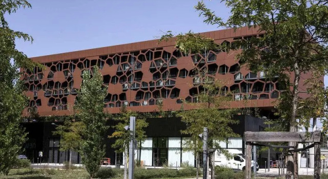 Кровать в общем номере MOB HOTEL Lyon Confluence