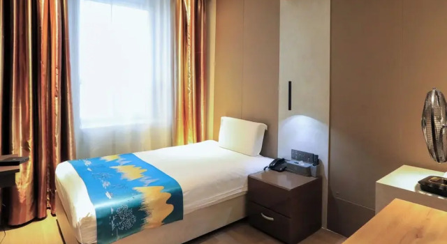 Номер Standard Отель 50100 Hotel & Restaurant