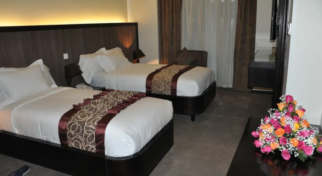 Двухместный номер Standard с балконом Elilly International Hotel