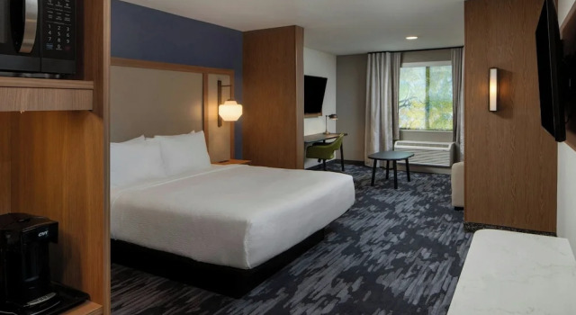 Люкс Fairfield By Marriott Inn & Suites Surprise Prasada