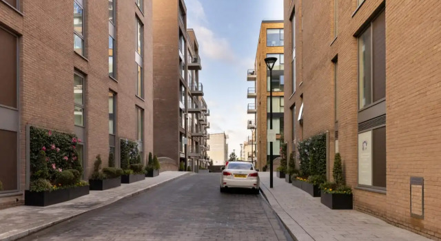 The Doulton Escape - Modern 2BDR with Balcony, Varaa Huoneisto Asunnot kohteessa Merseyside, Huoneisto