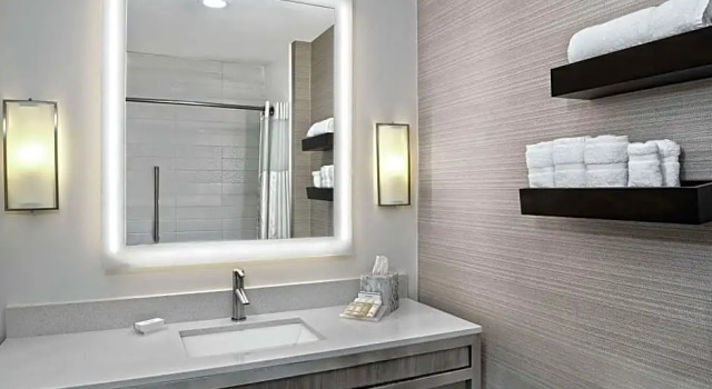 Четырёхместный номер Premium Hilton Garden Inn San Marcos