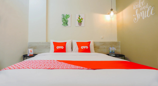 OYO 281 Hotelo, Prenota Hotel Giacarta Jakarta Province