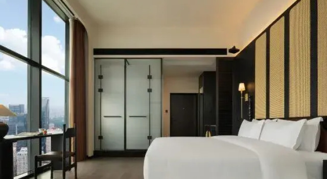 zhenyi Skyline Riverside Hotel (Changsha Wuyi Square Peiyuanqiao Subway Station Branch)