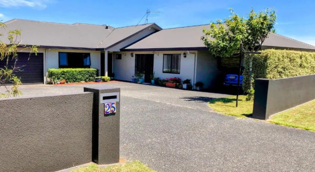 Almost Country, Rezerwuj Hotel Hotele w Auckland Region z parkingiem, Parking