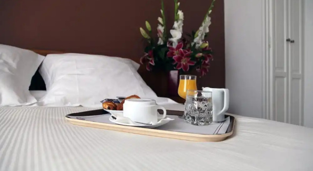 Трёхместный номер Standard Hotel Briand devient Hotel IPL