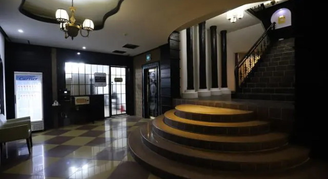 140 Dundas Street Lets In The City Edinburgh Hotel, Забронировать Отель Отели Эдинбурга с парковкой, рядом с Памятник Вальтеру Скотту, Парковка