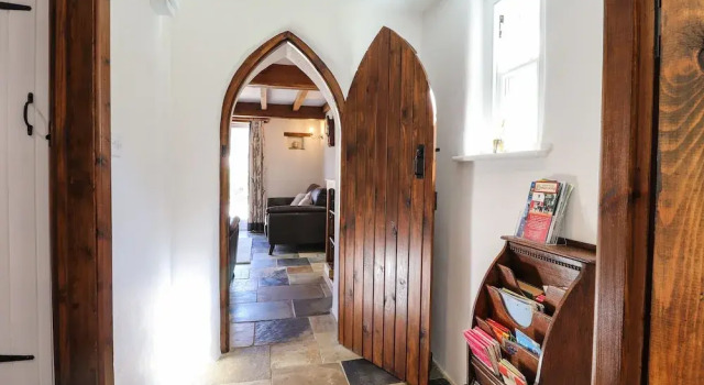 Y Felin at Coed Cadw, Rezervasyon Tatil Evi Nevern Glamorgan