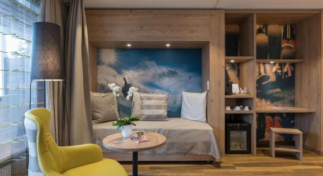 Habitación familiar Estándar con balcón Sunstar Hotel Arosa