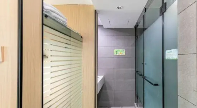 Люкс Deluxe Naxiang Fujian Holiday Inn (Zhujiajian branch of Oriental Garden Hotel)