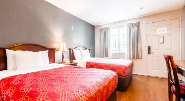 Четырёхместный номер Standard Inn at Lake Washington By OYO I-405
