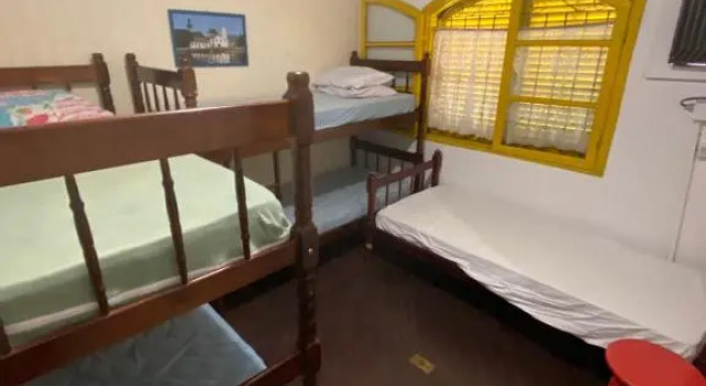 Кровать в общем номере (мужской номер) Brumar Inn
