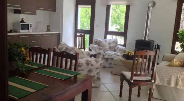 Ta Spitakia tis Theodosias, Rezervovat Hotel Kakopetria Troodos