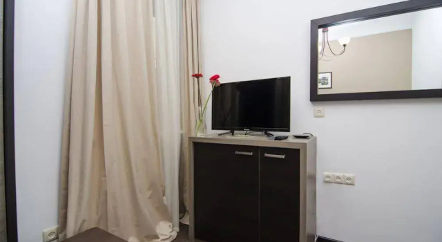 Family Hotel, Забронировать Отель Отели Еревана 3 звезды, рядом с Площадь Республики, 3*