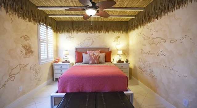 Pirates Dream Home! Fun For All! 3 Bedroom Townhouse by RedAwning, Buchen Sie Ferienhaus Hotels in Four Corners mit Pool, Schwimmbad