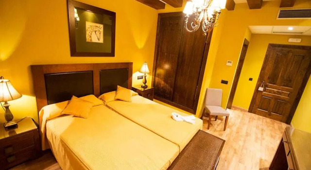 Posada Doña Urraca, Book Hotel Hoteller i Castile and Leon med pool, Swimmingpool