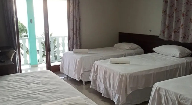 Семейный коттедж с видом на озеро Pousada Villa Mares