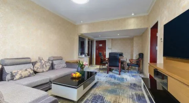 Люкс Deluxe Zhuhai Guozheng Hotel