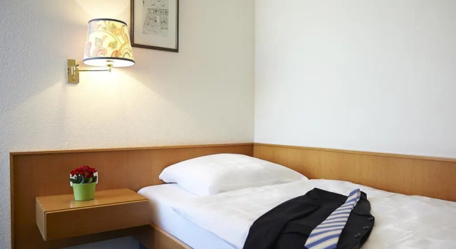 Gasthof Weißes Lamm, Prenota Hotel Suedstadt Schwabach