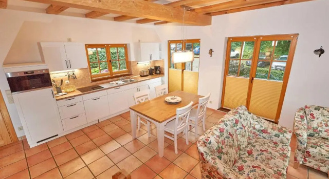 Strandschlösschen Sellin - Haushälfte 1, Book Apartment Sellin Usedom