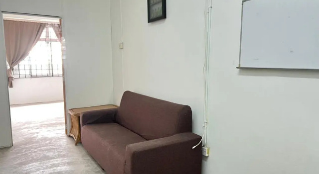 Jiaxin Dormitory - Puteri Wangsa 家馨旅舍, Prenota Hotel Ulu Tiram Johor
