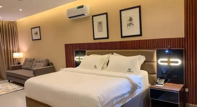 Номер Economy Five Homes Hotel and Apartments