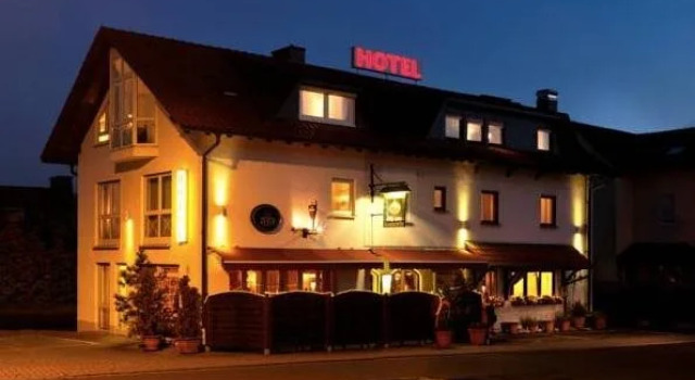 Hotel Restaurant Kaminstube, Buchen Sie Hotel Usingen Taunus