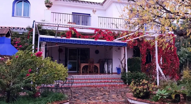 Villa With 4 Bedrooms in Estepona, Málaga, With Wonderful sea View, Pr