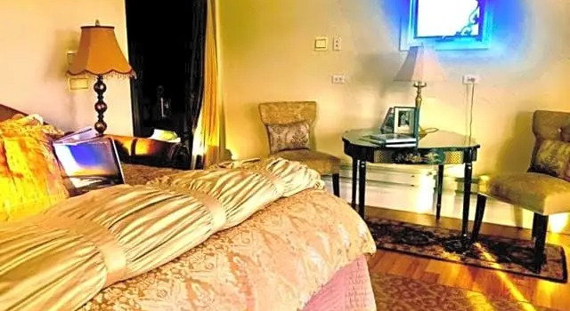 A Cayuga LakeFront Inn - Hotel Alt, Ithaca New York, Book Hotel Ithaca Cayuga Lake Wine Trail