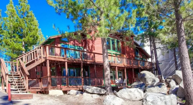 Tahoe Olympic 3 Bedroom Condo by RedAwning, Prenota Appartamento Hotel a Stateline con parcheggio, Parcheggio