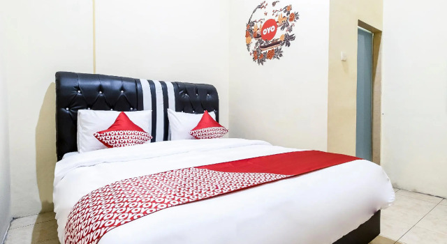 OYO 723 Penginapan Nia Mandiri Syariah, Rezerwuj Hotel Medan Sumatra