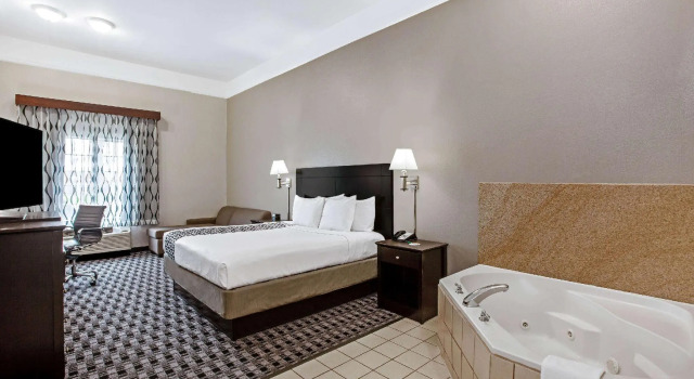 Двухместный номер Deluxe La Quinta by Wyndham Deer Park