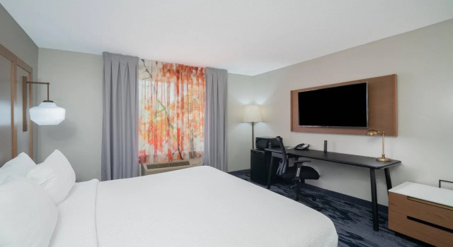 Fairfield Inn & Suites Memphis I-240 & Perkins, Varaa Hotelli Memphis Tennessee