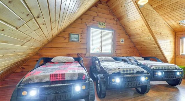 Resort Cabin w/ Lake Access in Central Warrens!, Prenota Resort Warrens Wisconsin
