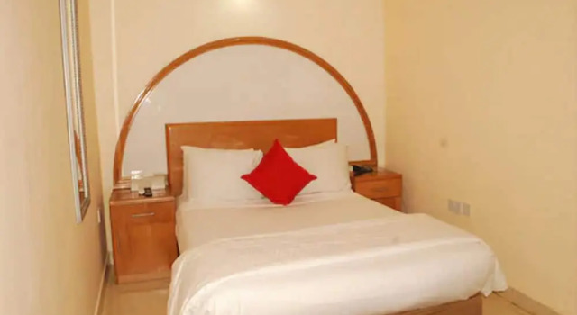 Номер Standard Airside Hotel