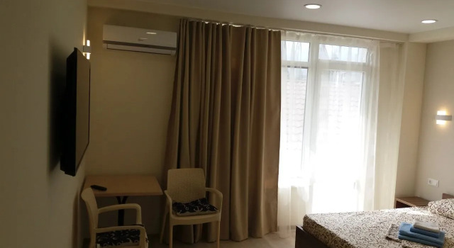 Na Gvardejskoj, Rezervovat Hotel Alushta 