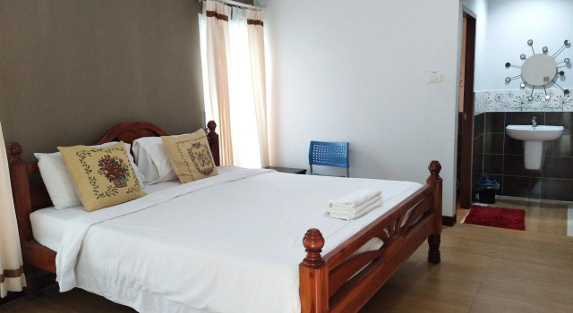 Phetsangsom Resort, Забронировать Курортный отель Отели провинции Районг с завтраком, Завтраки
