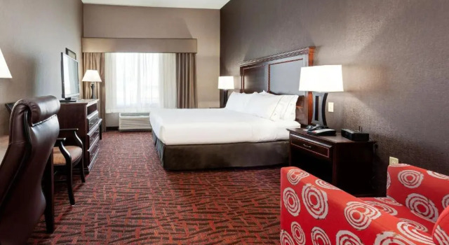 Номер Standard Holiday Inn Express Hotel & Suites Cheyenne by IHG