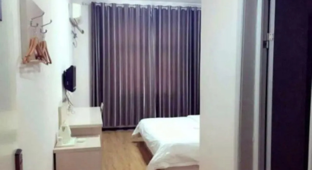 7Days Premium Zhumadian Tianzhongshan Avenue Branch, Buchen Sie Hotel Zhumadian Henan