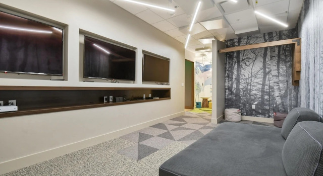 Апартаменты Stunning 4-bdr Penthouse With Rooftop Deck Ski-in out Access Pool hot Tubs 5-star Amenities