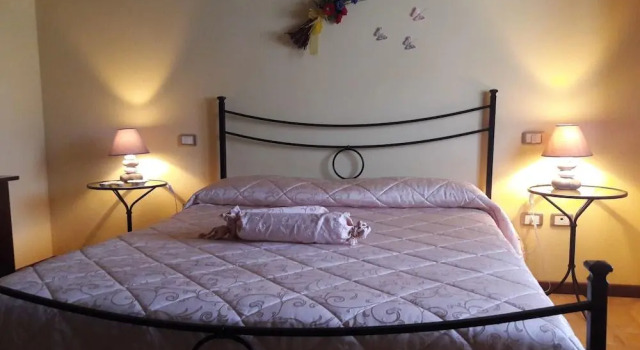 Affittacamere da Laura Silvi, Book Hotel Hotels in Orvieto with a Pool, Swimming Pool