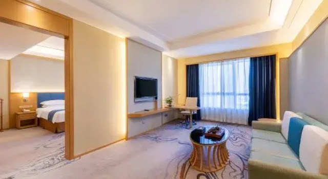 Люкс Comfort Zhongshan Dongfeng Dasin Hotel