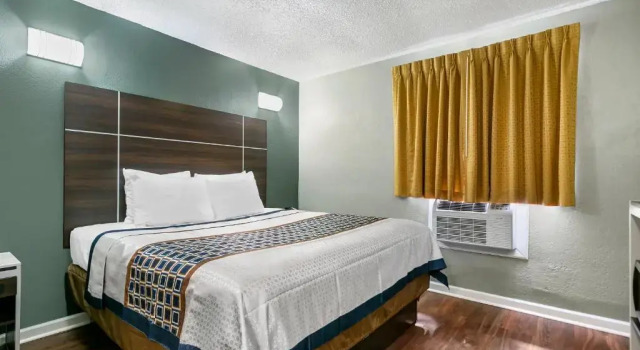 Номер Standard Knights Inn Bristol