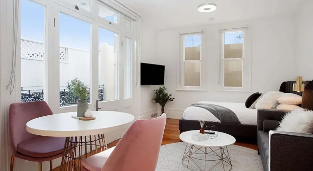 Comfortable Renovated Studio Close To City, Забронировать Апартаменты/квартира Глиб 
