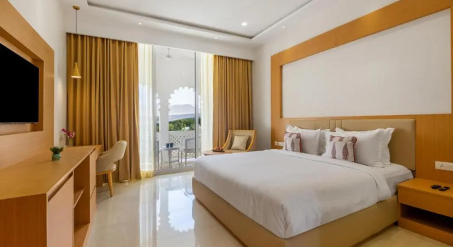 Номер Classic Sterling Aravalli Udaipur