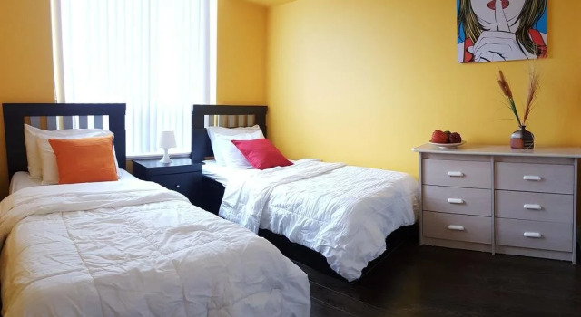 Meridian 1, Varaa Hotelli North York 