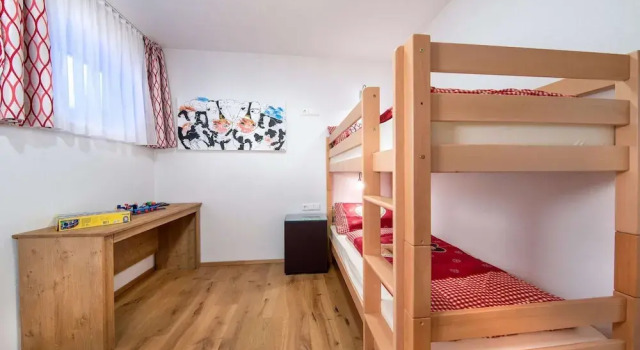 Апартаменты Comfort Apartment in the Heart of Neukirchen