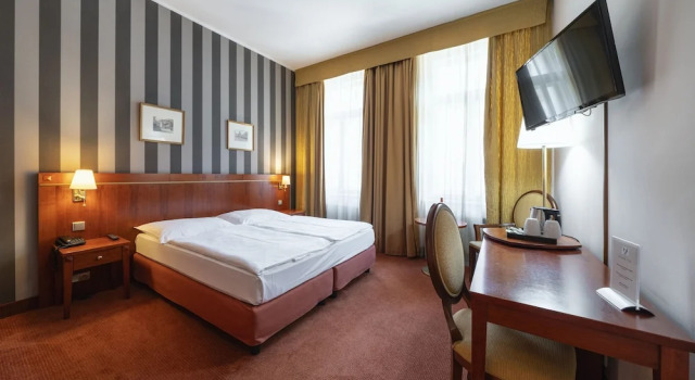Standard Casal quarto Hotel Raffaello Prague