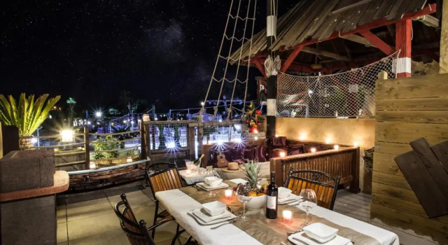 Люкс с видом на парк Hôtel Cap Pirate