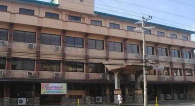 Royal Crest Hotel Restaurant and Sports Centrum